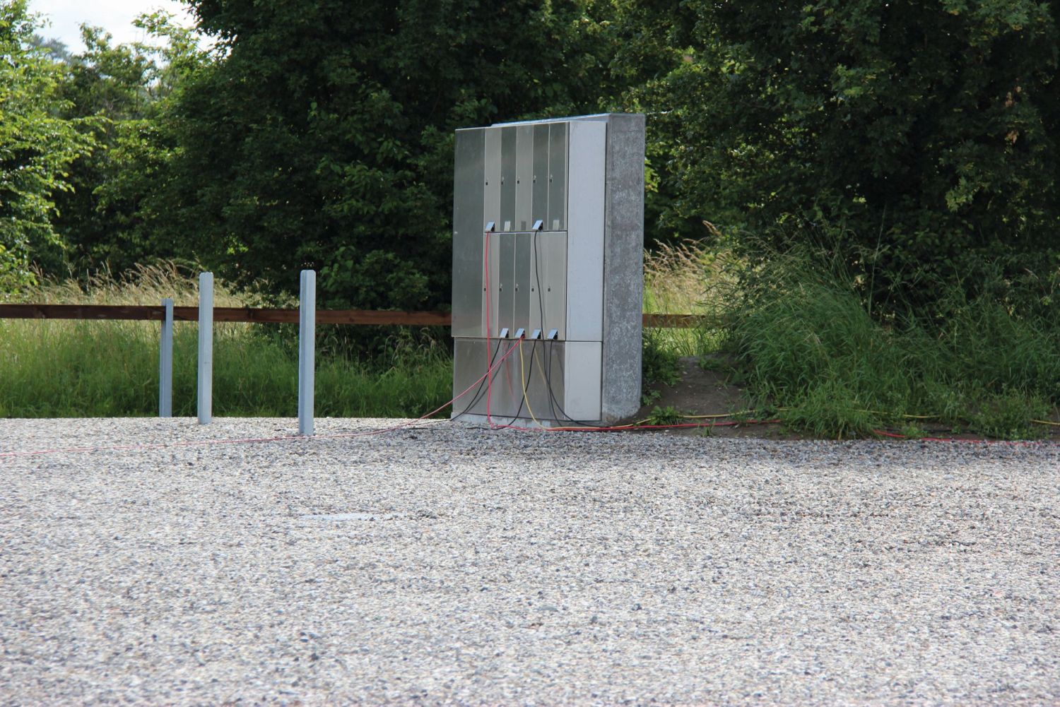 Armoire de distribution de courant sur une aire de repos en Argovie - une alimentation en énergie sûre pour les véhicules de camping