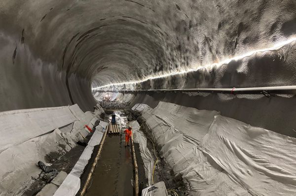 Halogenfreie FlexLED Beleuchtung von GIFAS im Tunnelbau – robuste und sichere Lichtlösung für anspruchsvolle Umgebungen.