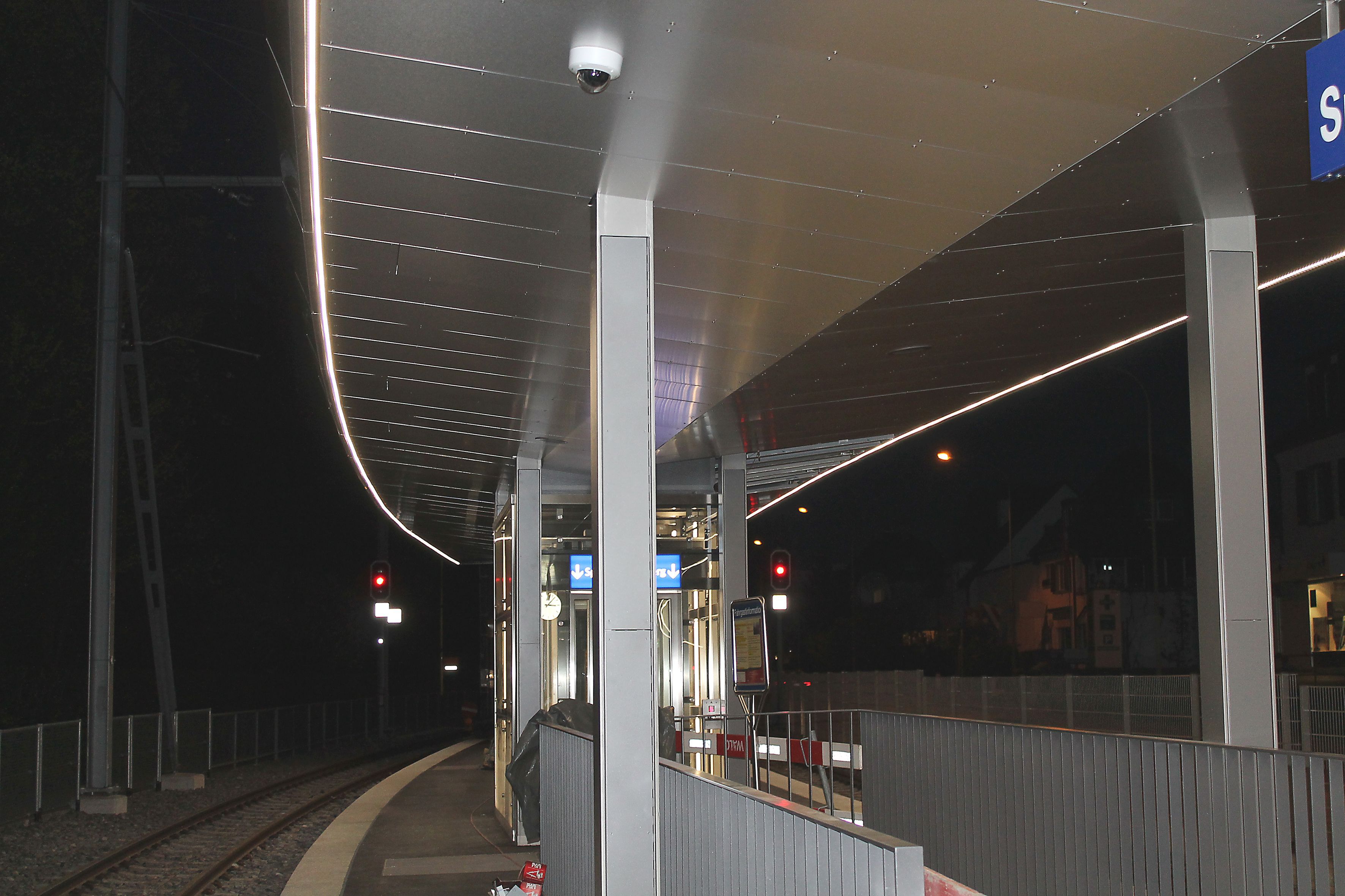 Lighting at the station with LaneLED light strip for safe illumination of the platform at night