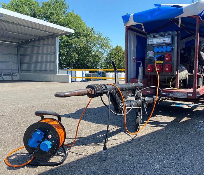 Kabelrolle von GIFAS im Einsatz zur mobilen Stromversorgung auf einer Baustelle im Baugewerbe