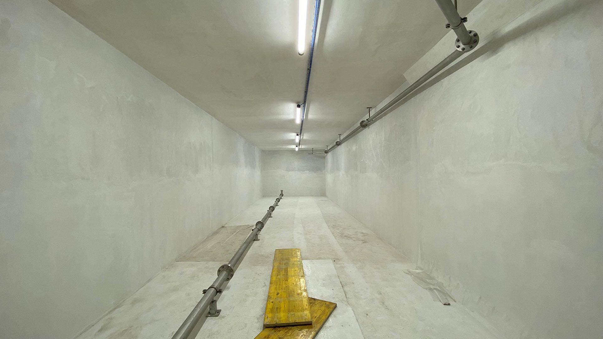 LED Lichtsystem StreamLED im Wasserreservoir – gleichmässige Innenraumbeleuchtung für Wartungs- und Kontrollbereiche