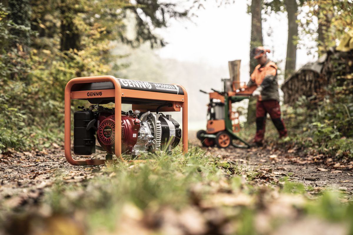 Petrol-operated generator GENNO XP5500ZS