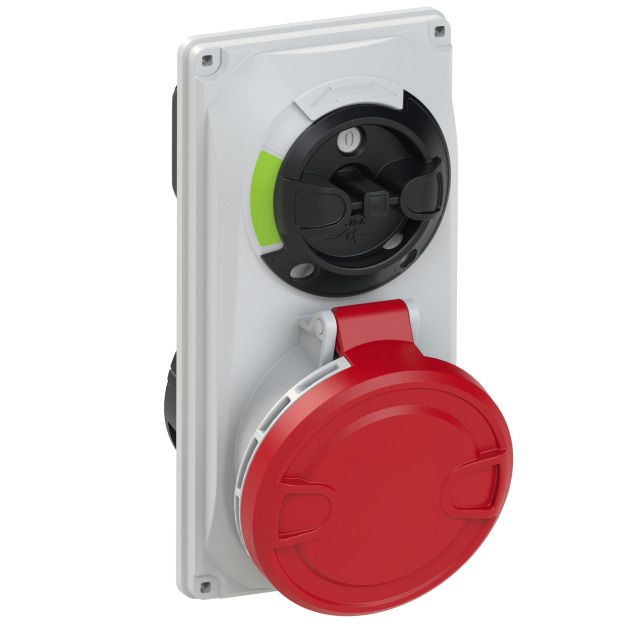 Safety socket with master switch CEE IP44/IP54