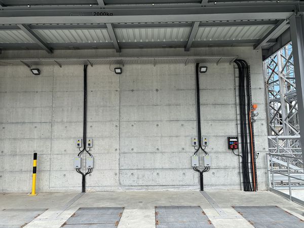 Safety switches and junction boxes under roof mounting - weather-protected power distribution for wastewater treatment plant
