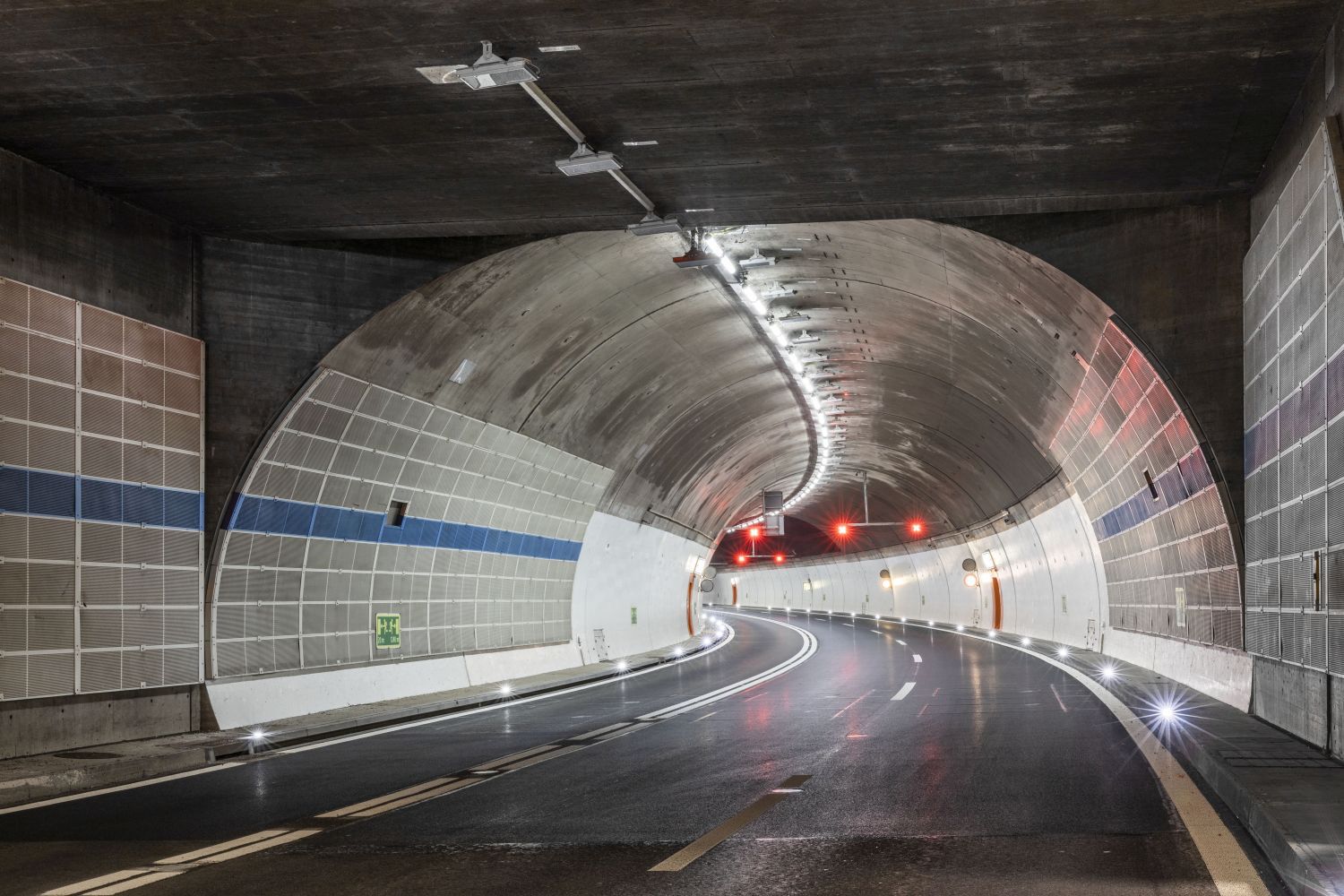 MarkLED Tunnelbeleuchtung im Autobahntunnel Schaffhausen – gleichmässige und sichere LED-Ausleuchtung für den Strassenverkehr