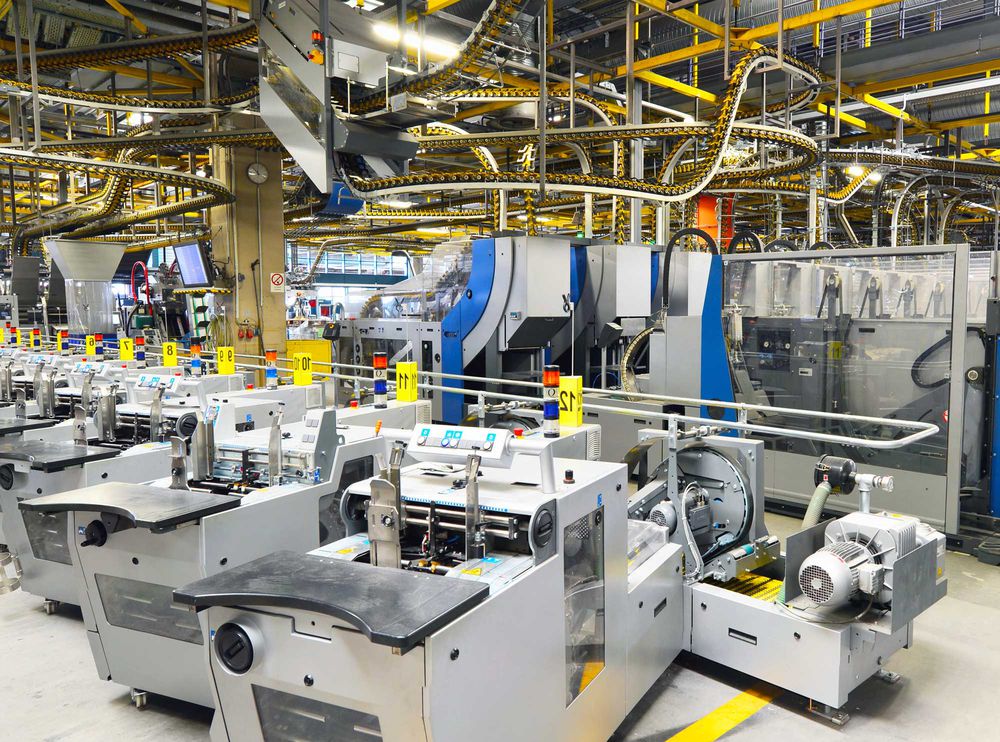 Power supply machine industry - automated production plant with networked production technology