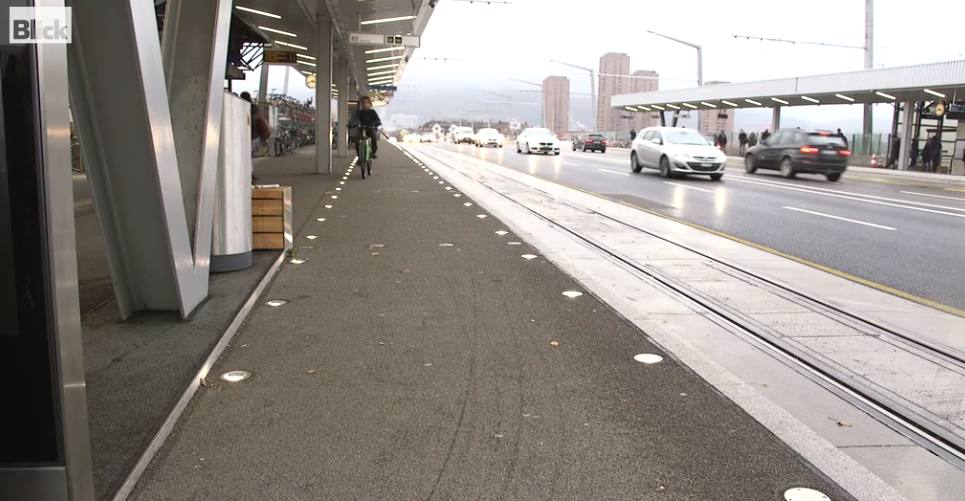 LED-Bodenleuchten CircLED an der Hardbrücke Zürich – langlebige und energieeffiziente Beleuchtung für sichere Verkehrswege