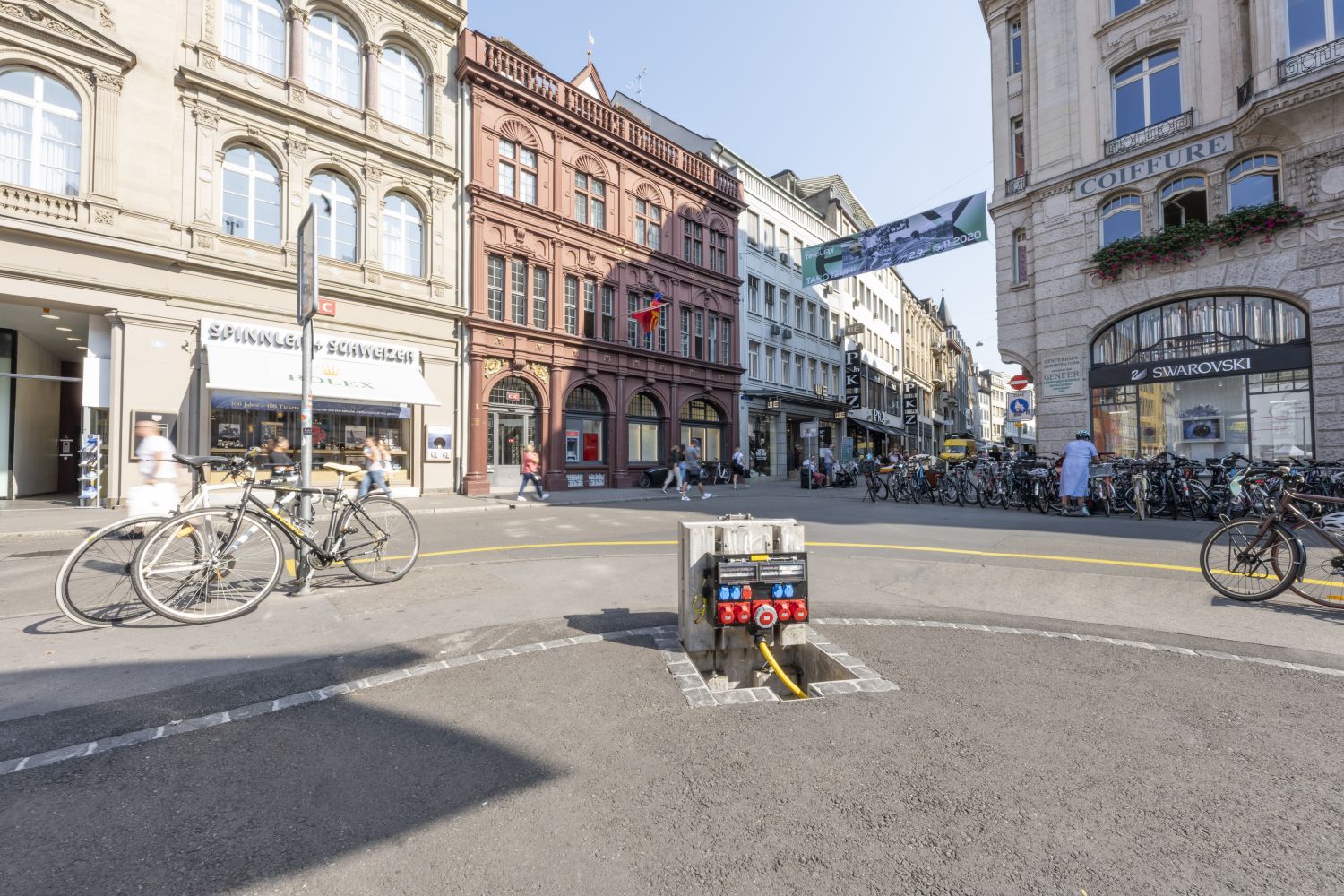Unterflurverteiler am Marktplatz Basel – sichere Stromversorgung für Veranstaltungen und Märkte im Stadtzentrum