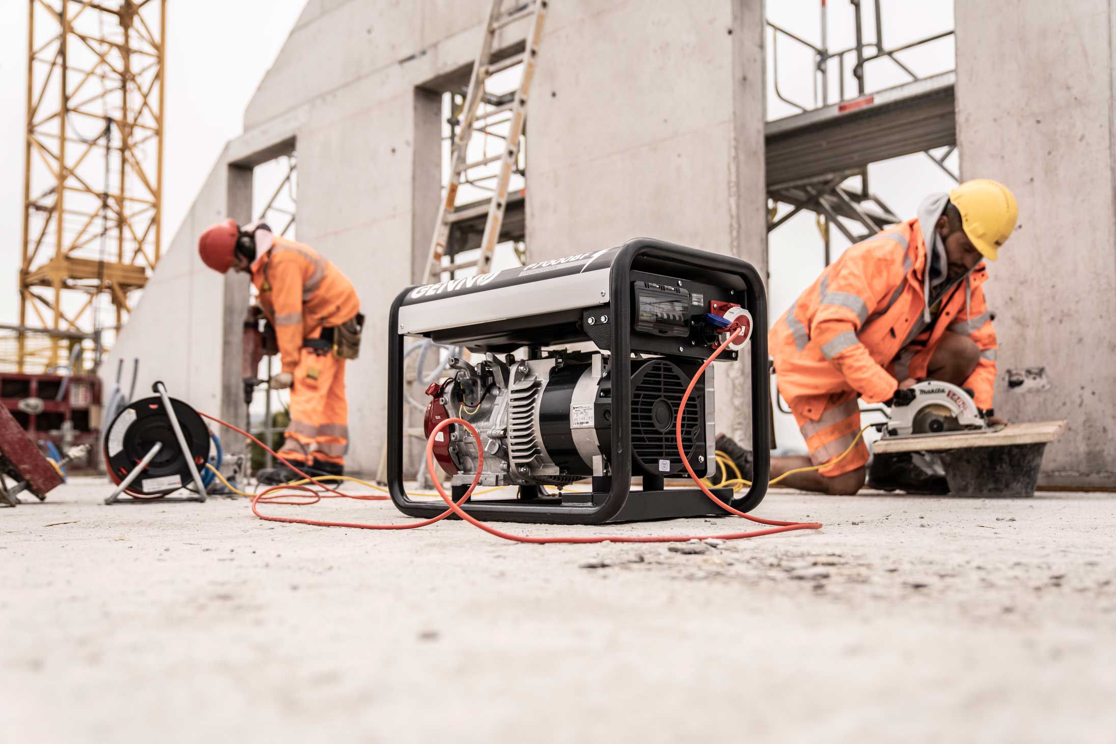 Petrol-operated generator GENNO P5500BF