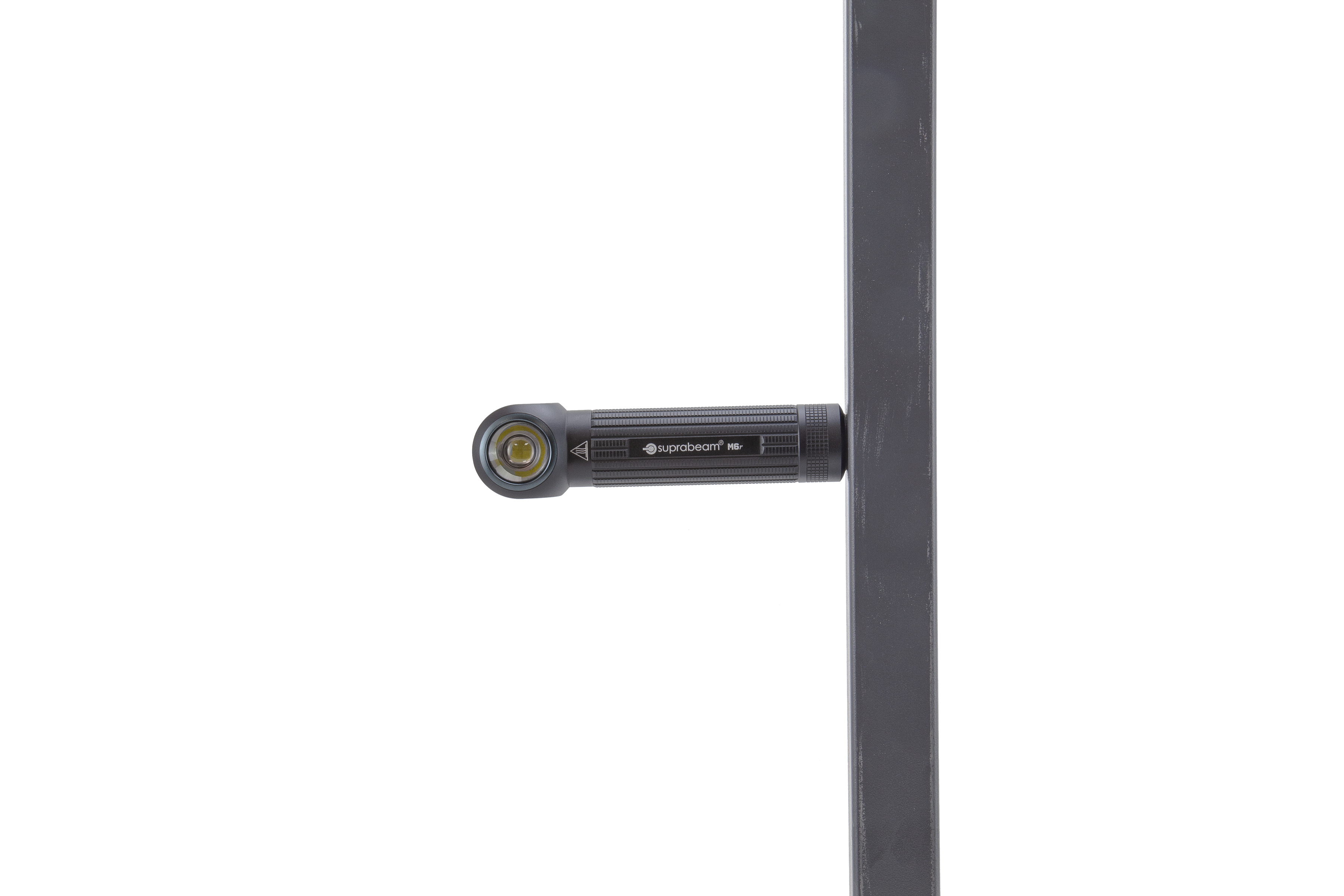 Lampada multifunzione LED Suprabeam M6r1'000lm, IP68, accu Li-Ion 3'000mAh, cavo USB-C, fascia per la testa, base magnetica