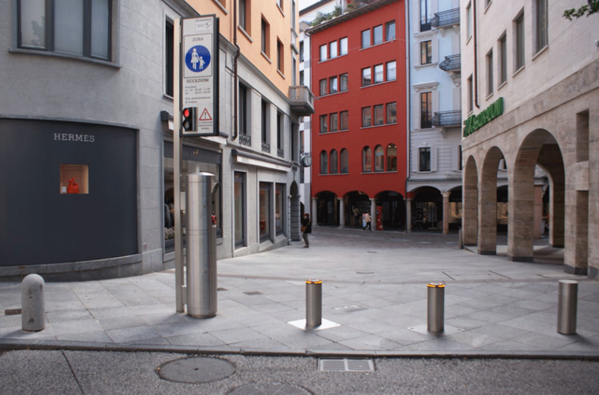 Senkpolleranlage zur Zufahrtskontrolle in Lugano – automatische GIFAS Poller für Sicherheit und Verkehrssteuerung in der Altstadt